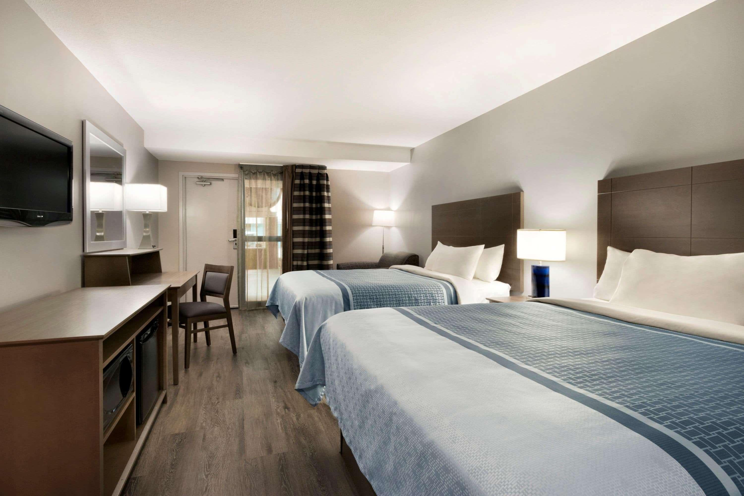 Travelodge Hotel By Wyndham Saskatoon Exteriér fotografie