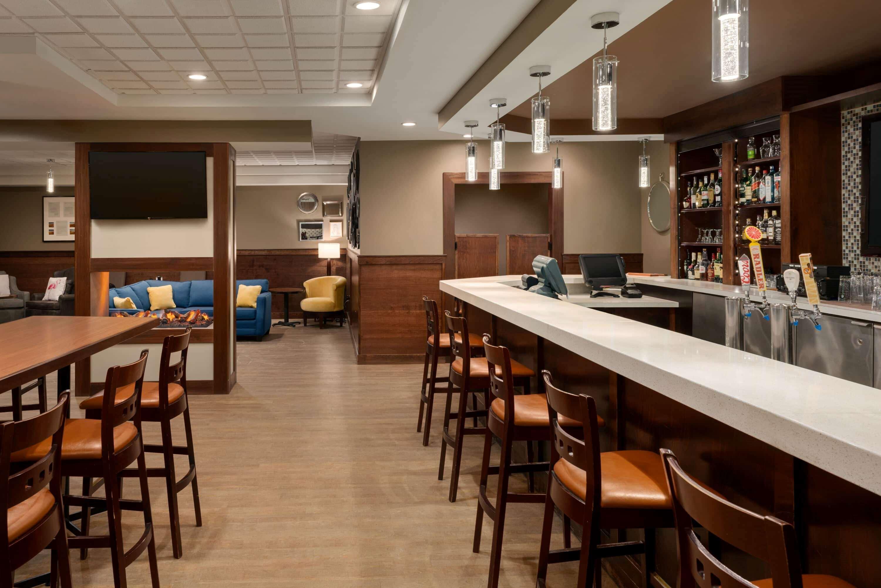 Travelodge Hotel By Wyndham Saskatoon Exteriér fotografie