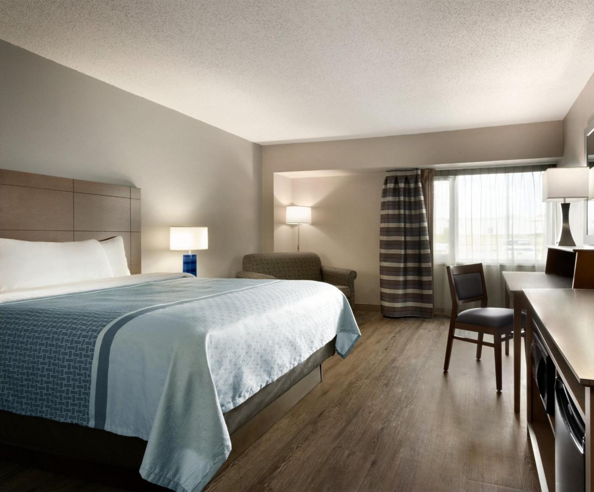 Travelodge Hotel By Wyndham Saskatoon Exteriér fotografie