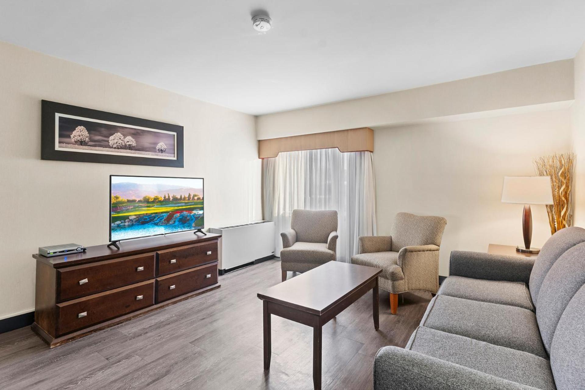 Travelodge Hotel By Wyndham Saskatoon Exteriér fotografie