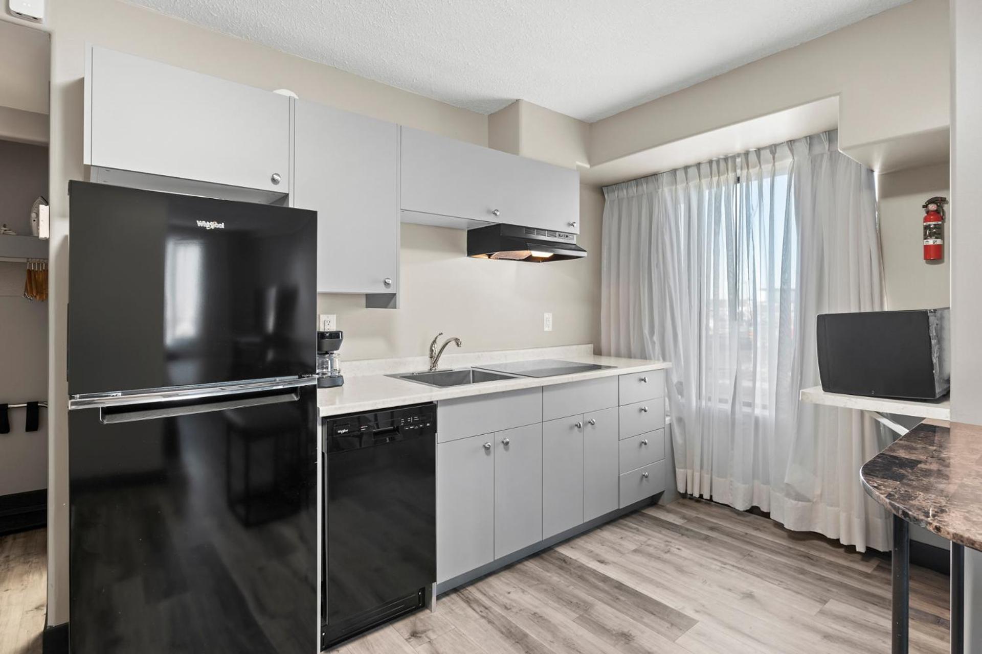 Travelodge Hotel By Wyndham Saskatoon Exteriér fotografie