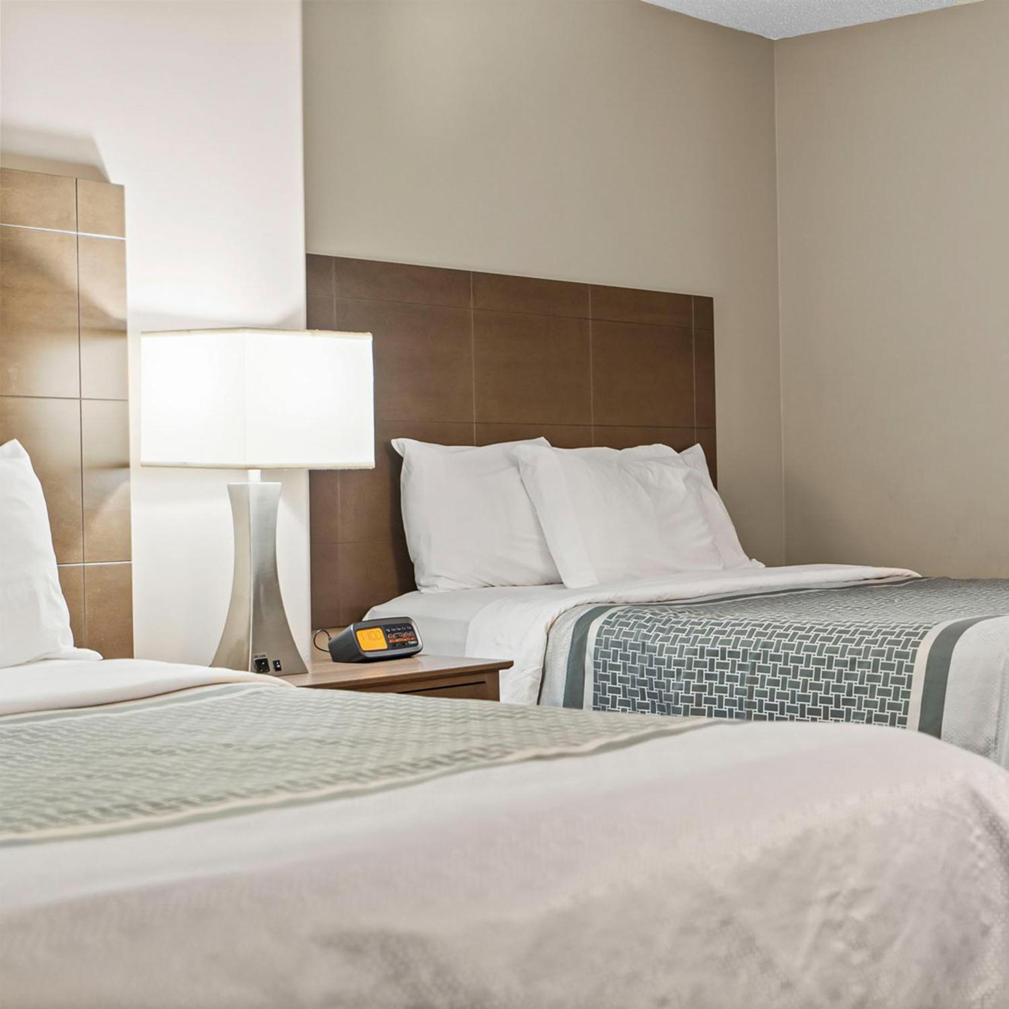Travelodge Hotel By Wyndham Saskatoon Exteriér fotografie